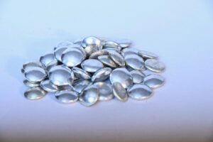 Lotmetall-Pellets für die Herstellung von Lötmaterialien